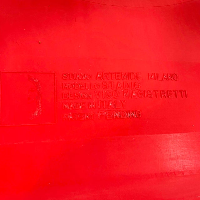 Red Red Stadio Dining Table by Vico Magistretti for Artemide, 1970s For Sale - Image 8 of 9