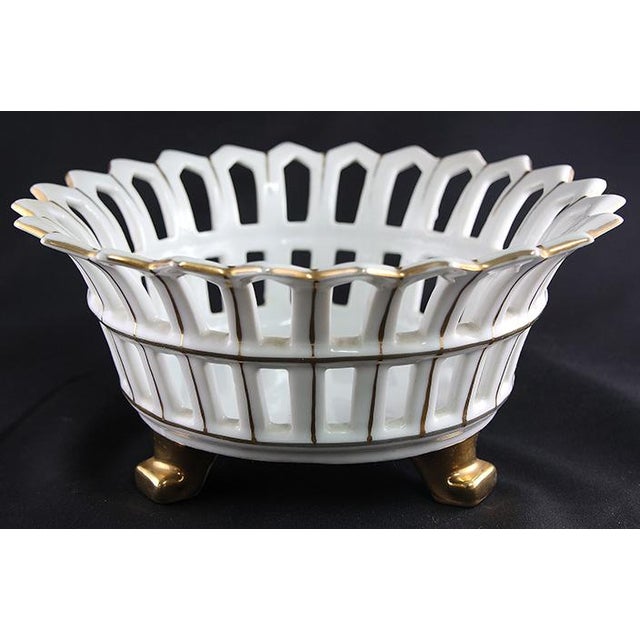 Charming French-Style Tazza – Perfect for Fruit, Florals, or Display Bring a touch of classic European elegance to your...