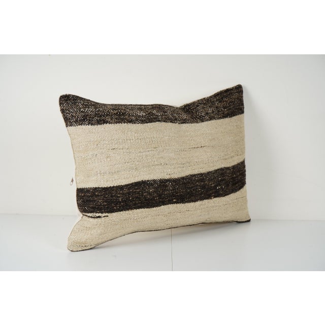 Handmade Turkish Rug Pillow Covers • Vintage Rug Decor Elevate your home decor with these exquisite 16" x 24"pillow covers...