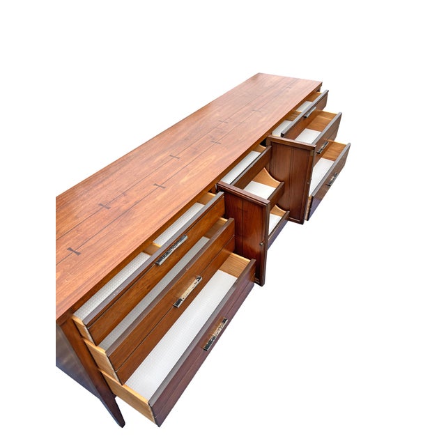 Wood Vintage Mid Century Modern Long Lowboy Dresser or Credenza in Tuxedo Design by Lane, Attributed For Sale - Image 7 of 13