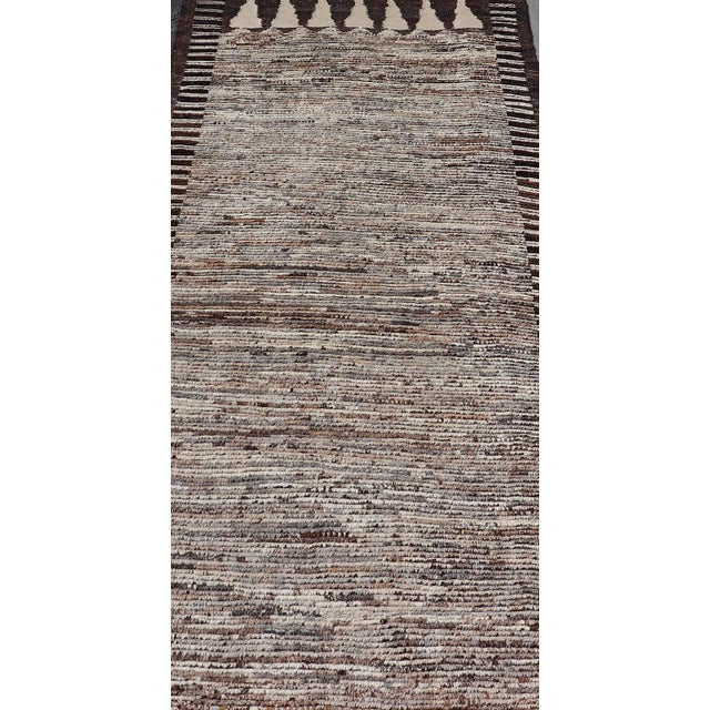 Textile Modern Runner in Solid Minimalist Design & All Around Kilim Border in Brown 3'10 X 16'1 For Sale - Image 7 of 12