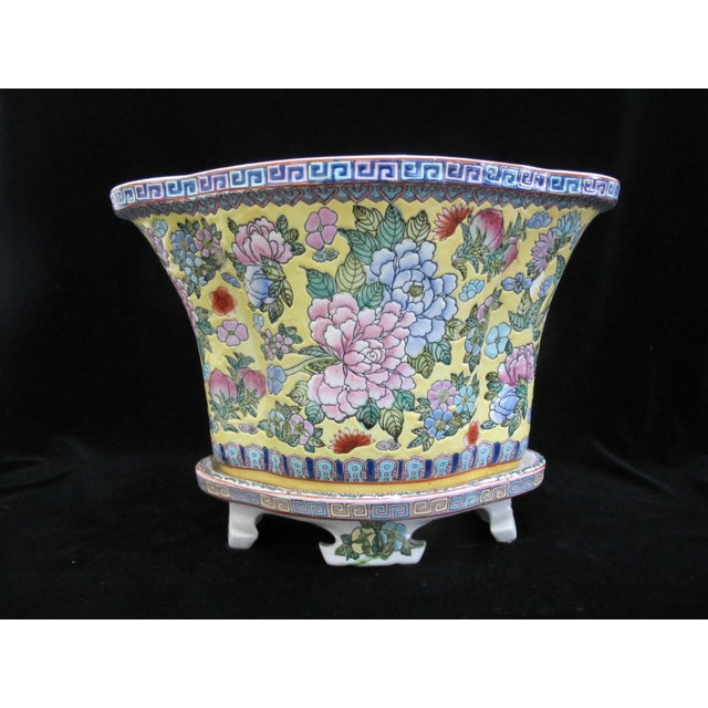 Yellow Large Chinese Yellow Flower Porcelain Cache Pot Jardiniere Planter Vase & Stand For Sale - Image 8 of 13