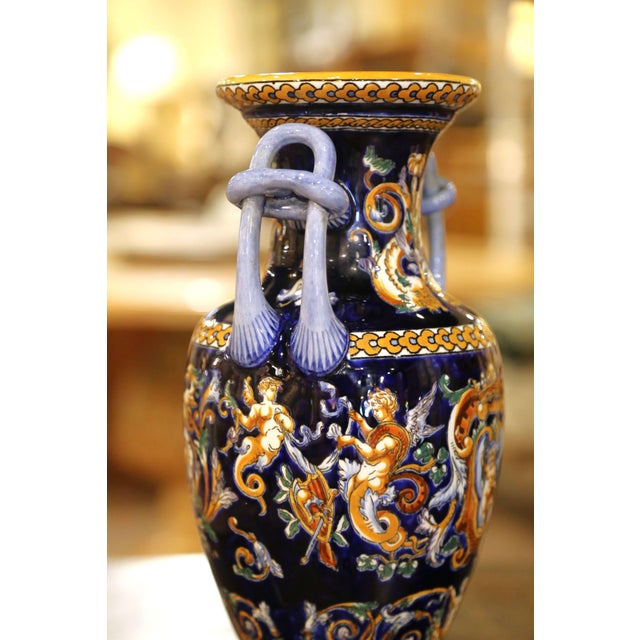 Early 20th Century Pair of Early 20th Century Faience Vases With Hand-Painted Cherub Motifs From Gien For Sale - Image 5 of 11