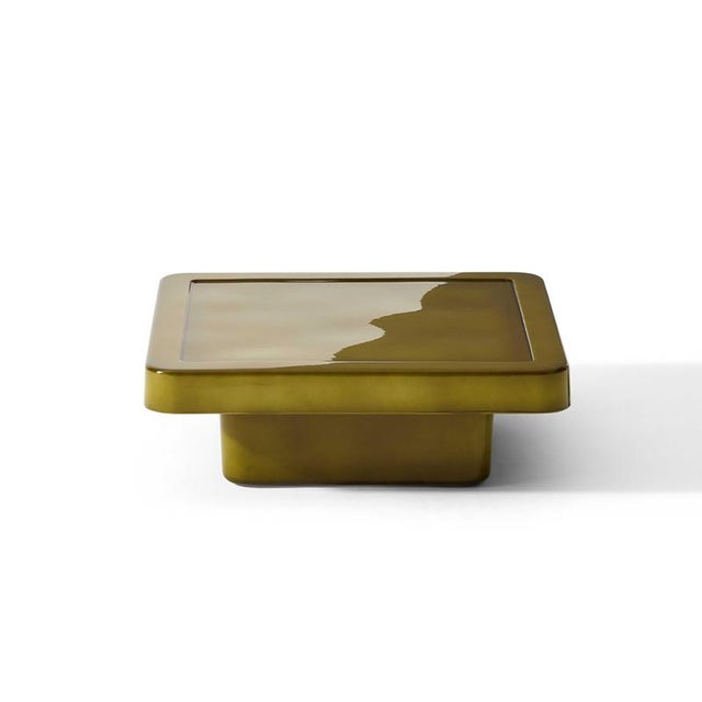 Patricia Urquiola Ardys Green Low Table for Cassina Thanks to their rounded corners and glossy finish, the Ardys coffee...