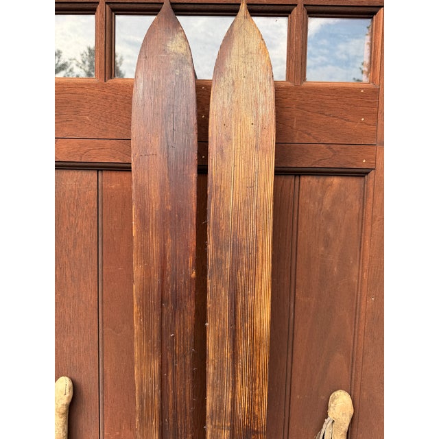 Antique Wooden Skis With Original Bamboo Ski Poles – Early 20th Century Nordic Ski Set – Rustic Ski Lodge & Cabin Wall Decor For Sale - Image 4 of 18