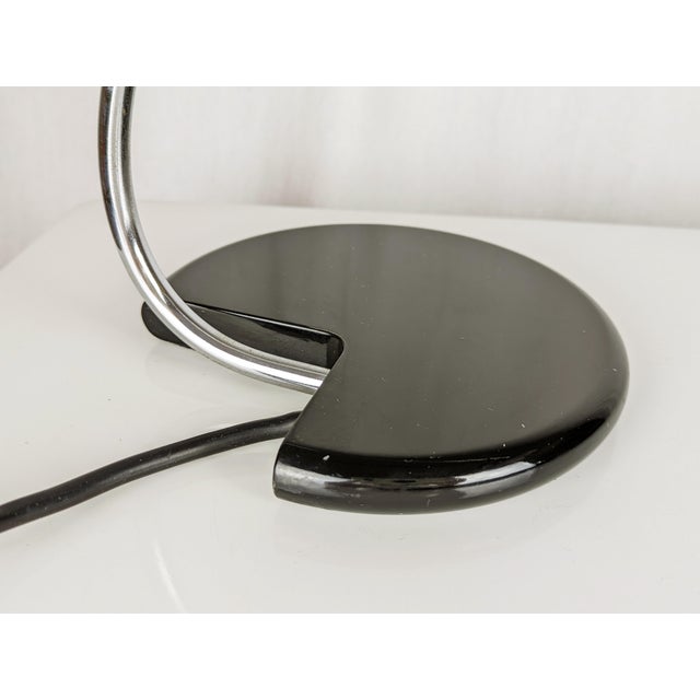 Alogena Adjustable Table Lamp in Black Plastic and Chrome Plated Metal by B. Gecchelin for Oluce, 1970s For Sale - Image 4 of 12
