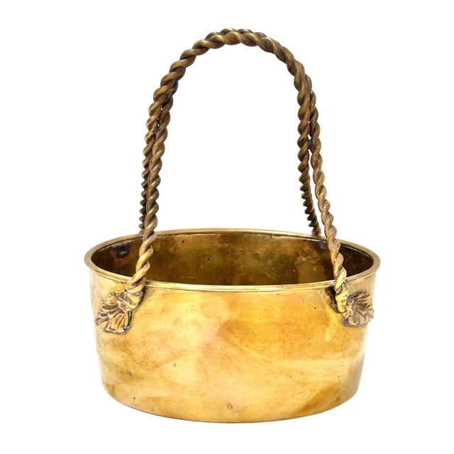 Vintage Mottahedeh Brass Basket Planter – Twisted Handle Decorative Cachepot For Sale