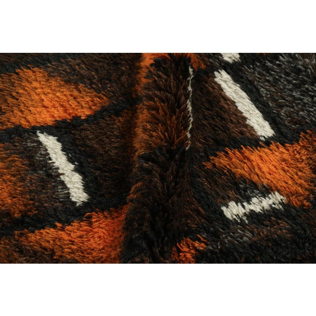 Vintage Swedish Rya Rug, Bold Black and Orange Scandinavian Design - Rug & Kilim For Sale In New York - Image 6 of 7