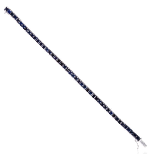 Art Deco Art Deco 13.73 Ct Certified Blue Sapphire Tennis Bracelet for Women, Christmas Gift For Sale - Image 3 of 13