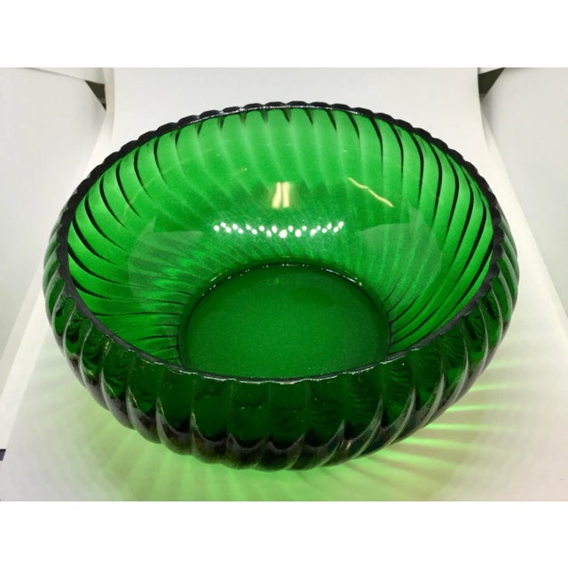Wow your guests with this super cool glass bowl. Stunning and the perfect size. In perfect condition without chips or...