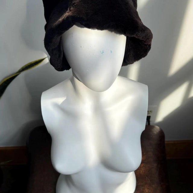 Vintage 1990s Dark Brown Mink Fur Bucket Hat For Sale In Detroit - Image 6 of 6