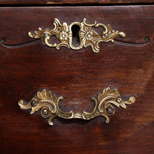 Louis XV Desk with Brass Details on Casters, Rococo Style, France, 19th Century For Sale - Image 10 of 14