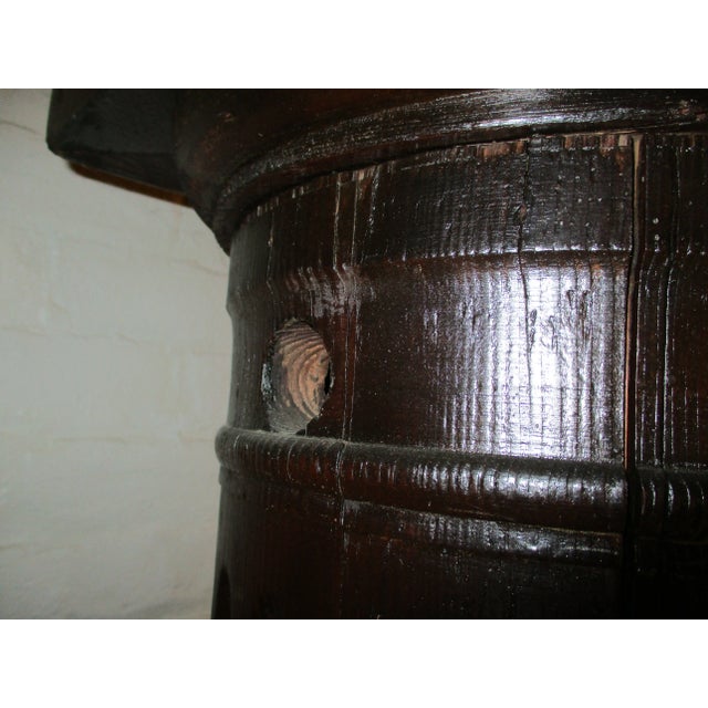 American Architectural Wooden Columns 19th Century - a Pair of 2 For Sale - Image 3 of 9