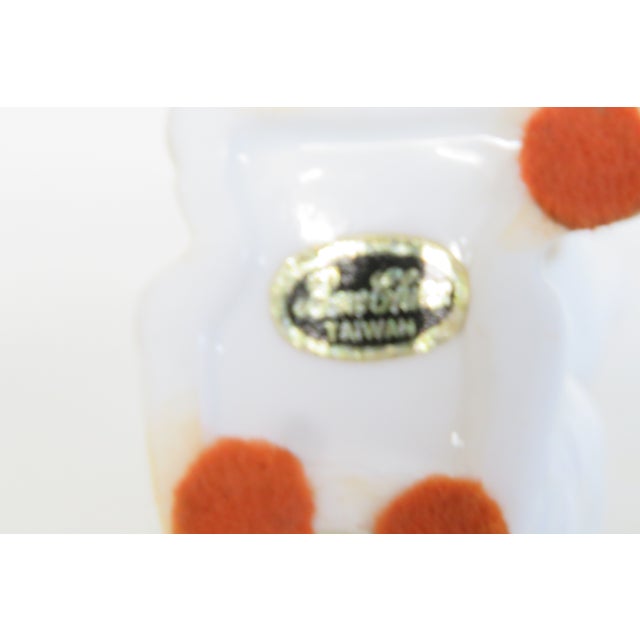 Bone China Taiwan Tabby Cat Chasing Mouse Up a Tree Stump Ceramic Figurine 4964b For Sale - Image 13 of 14