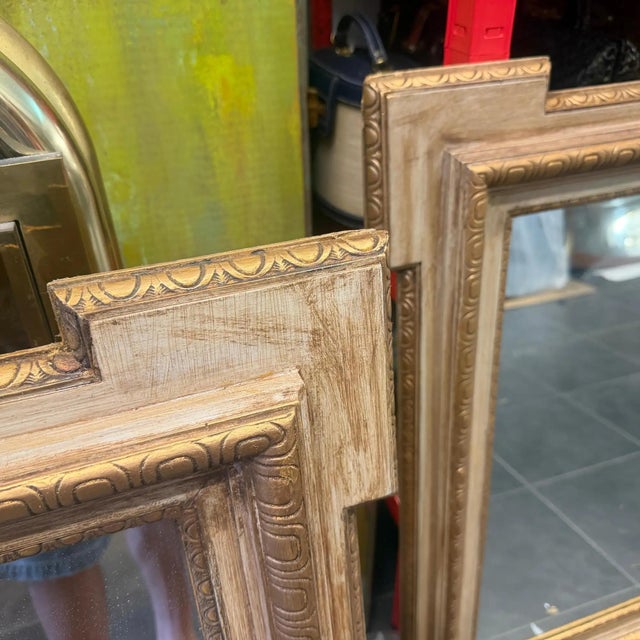 A Pair of Neoclassical Italian Wall Mirrors in Pickled and Gilded Wood. For Sale - Image 11 of 15