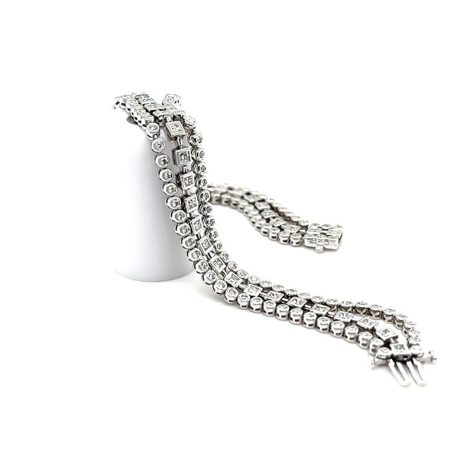 2020s 18ct White Gold Diamond Tennis Bracelet 5.52ct 29.0g For Sale - Image 5 of 7