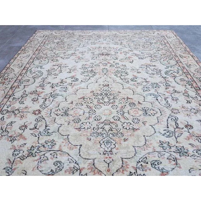 1960s 6x9 Oushak Bohemia Area Carpet For Sale - Image 10 of 11