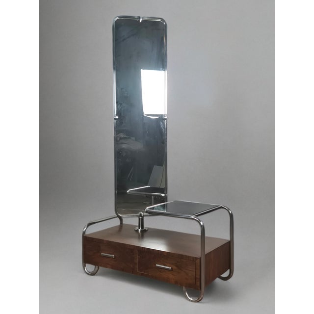Slezak Dressing Table in Walnut by Robert Slezak for Slezak Factories, 1930s, in Restored conditions. Designed 1920 to...