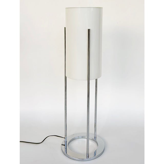 1960s Minimalist Chrome Acrylic Table Lamp, Paul Mayen for Habitat For Sale - Image 4 of 7