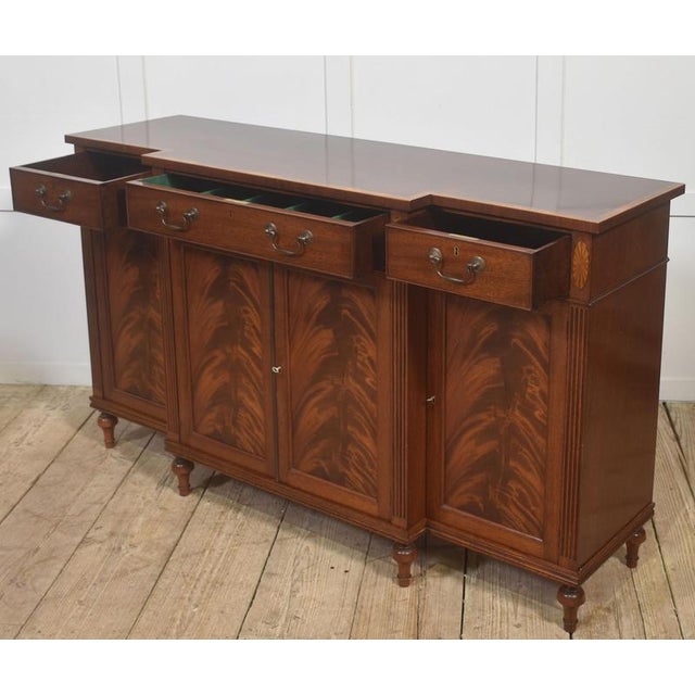 George III Style Sideboard in Mahogany, 1920s For Sale - Image 13 of 16