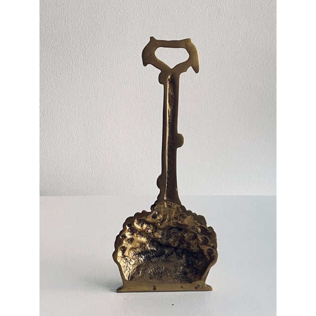 Harvest Basket Doorstop in Brass For Sale - Image 5 of 12
