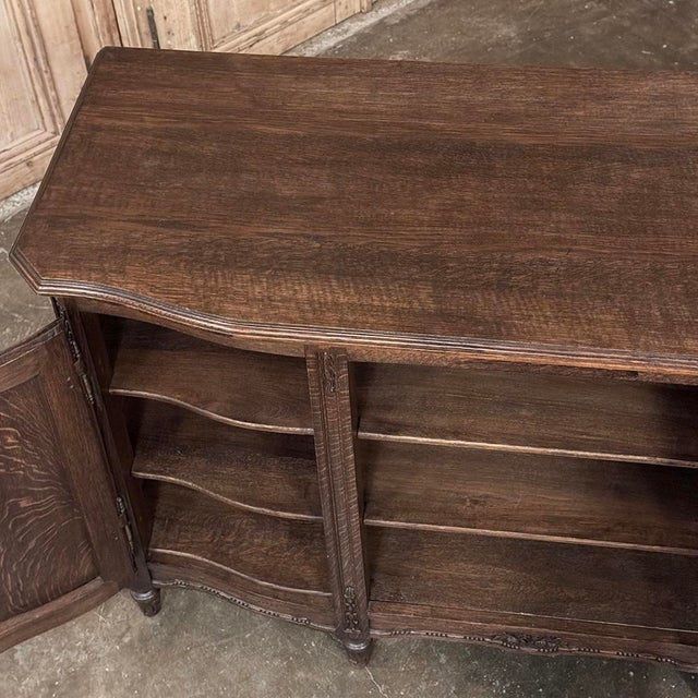 19th Century Louis XVI Liégeois Style Oak Display Buffet For Sale - Image 16 of 18