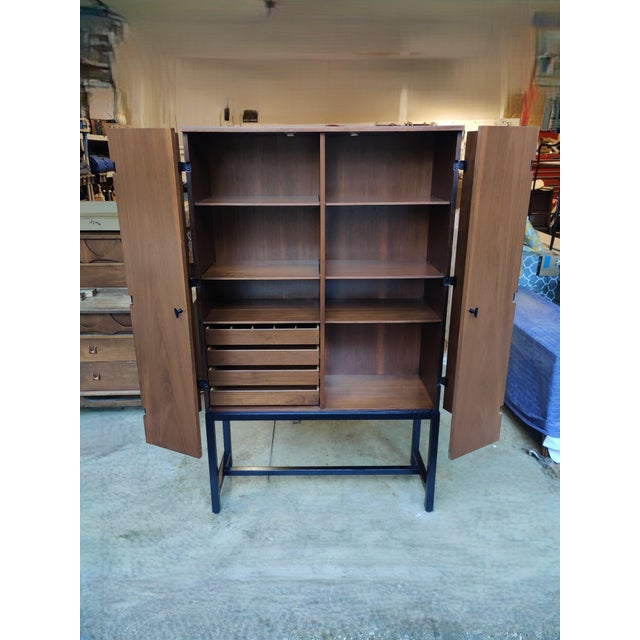 Milo Baughman for Directional, Bar Cabinet Buffet Mid Century Modern For Sale - Image 6 of 14