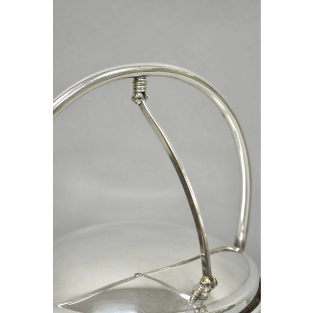 Silver Vintage Art Deco Silver Plated Reticulating Hinge Bar Ice Bucket W/ "S" Monogram For Sale - Image 8 of 16