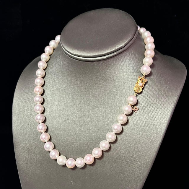 Metal 1990s Mikimoto Estate Akoya Pearl Necklace 18" 18k Y Gold 10 mm Certified For Sale - Image 7 of 12