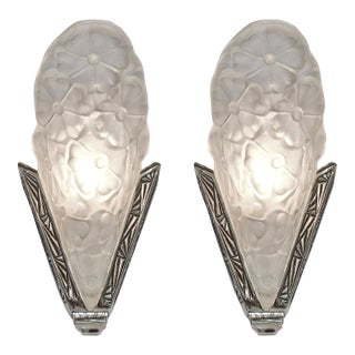French Art Deco Wall Sconces by Degue 1930 France - A Pair For Sale