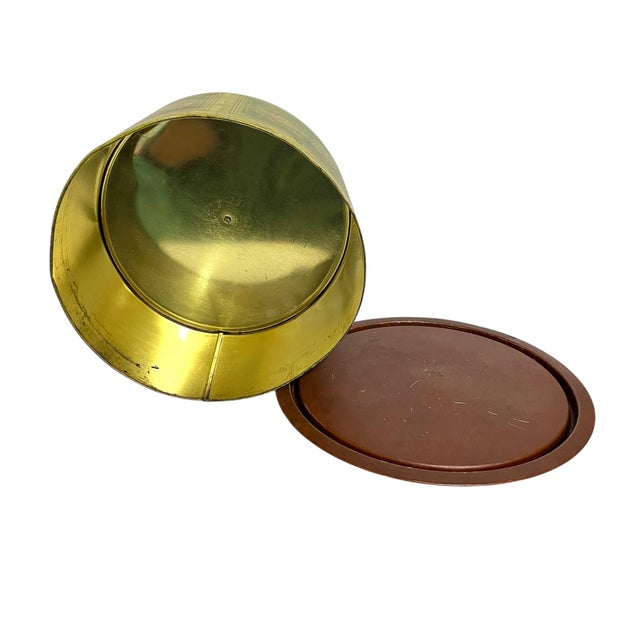 1970s Ballonoff Kitchen Maid Metal Cake Saver Carrier For Sale - Image 4 of 5