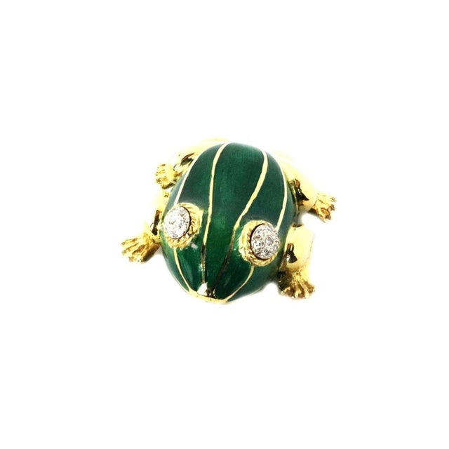 18k Yellow Gold Diamond 3D Enamel Frog Brooch For Sale - Image 4 of 8