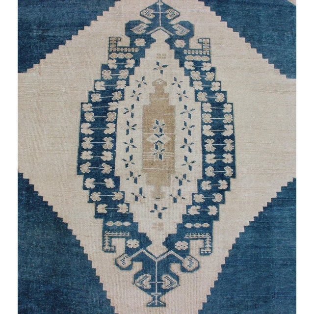 Blue Vintage Hand Knotted Turkish Oushak Rug With Central Medallion in Blue and Cream For Sale - Image 8 of 13