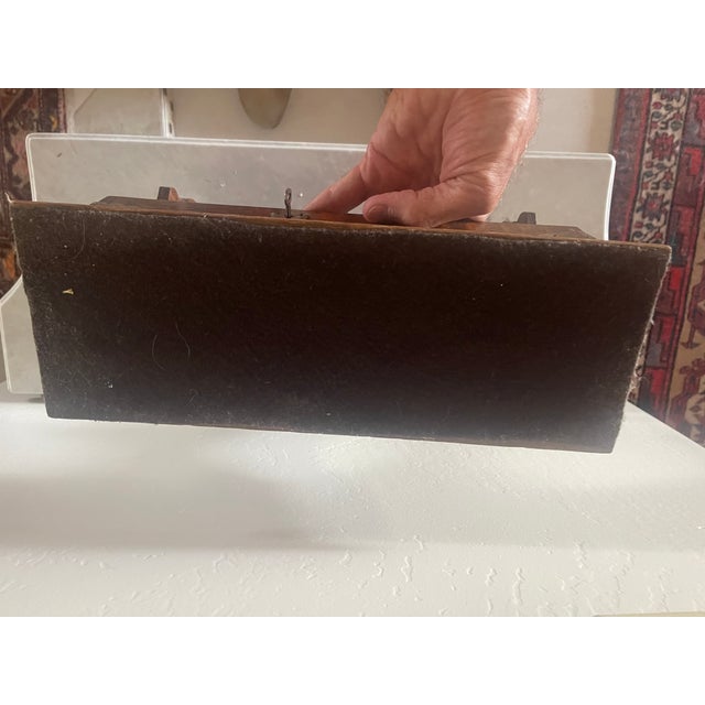 Brown 1910s English Oak Arts & Crafts Bareware Caddy Lockable Tantalus With Three Crystal Decanters For Sale - Image 8 of 8