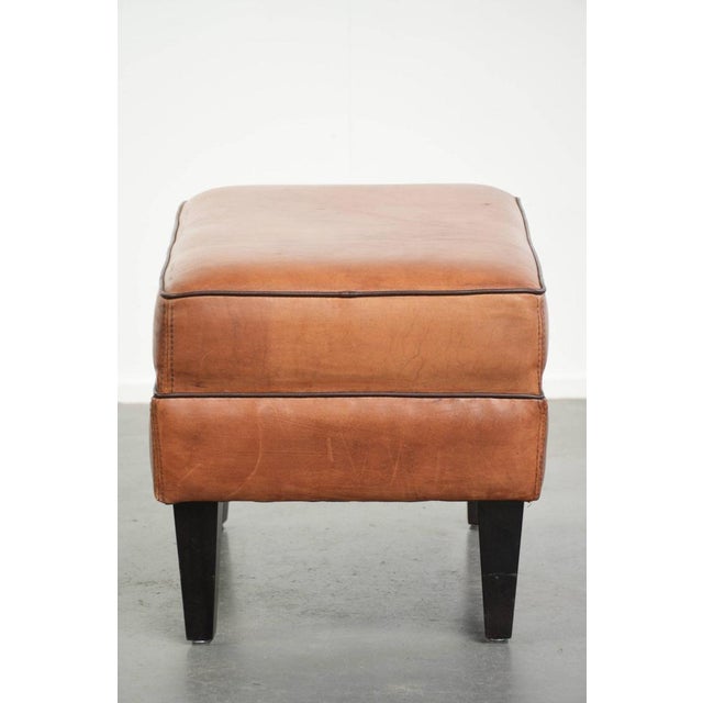 1990s Vintage Sheepskin Ottoman with Black Piping For Sale - Image 5 of 10