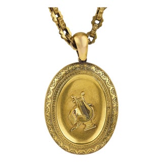 Early 20th Century Victorian 18k Yellow Gold Lyre Necklace For Sale