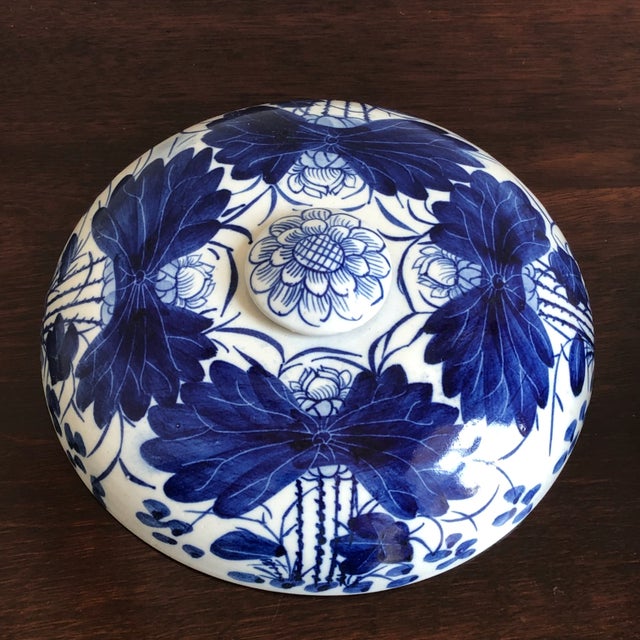 Vintage Chinoiserie Blue & White Porcelain Lidded Box For Sale - Image 11 of 13