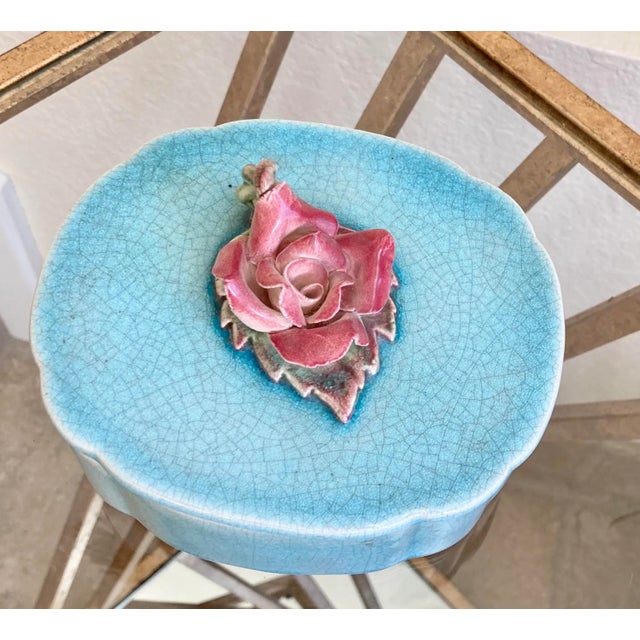 Circa 1930 Robertson Pottery Hollywood Whatnot Lidded Box For Sale - Image 9 of 13