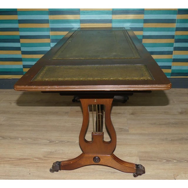 English Style Coffee Table in Mahogany and Embossed Leather, 1970s For Sale - Image 4 of 12