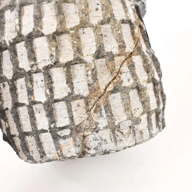 Stone Early 20th Century Shona Stone Woman Sculpture In The Style of Colleen For Sale - Image 7 of 7