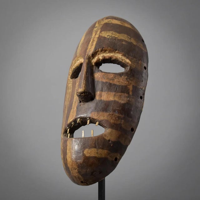 African Early 20th Century Kongo Ndunga Mask on Custom Stand For Sale - Image 3 of 12