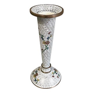 Early 20th Century Small White Chinoiserie Flower Vase with Floral Motif and Brass Accents For Sale