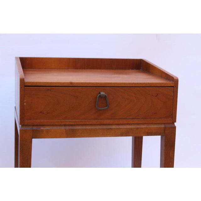 Mid-Century Modern Vintage Bedside Tables in Walnut and Beech, 1950s, Set of 2 For Sale - Image 3 of 18
