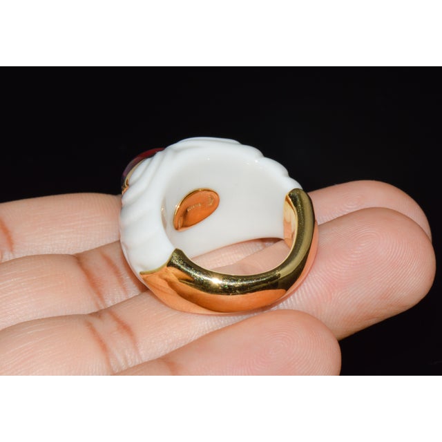 Mid-Century Modern Vintage Bvlgari Chandra Pink Tourmaline & White Porcelain Ring in 18k Yellow Gold – Size 7.5 For Sale - Image 3 of 18