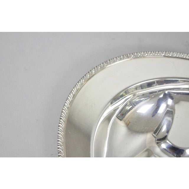 Metal Vintage Oneida Silver Plated Regency Oval Meat Cutlery Serving Platter Tray For Sale - Image 7 of 12