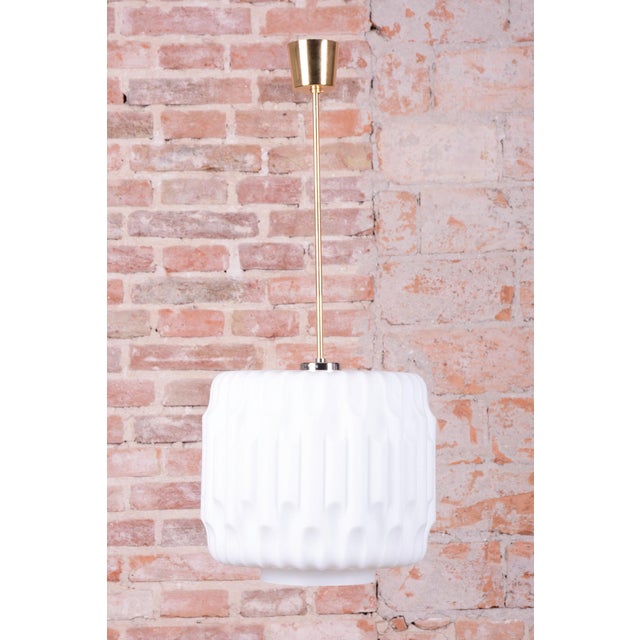 1960s Mid-Century Modern Pendant Light in Brass and Opaline Glass, 1960s For Sale - Image 5 of 11