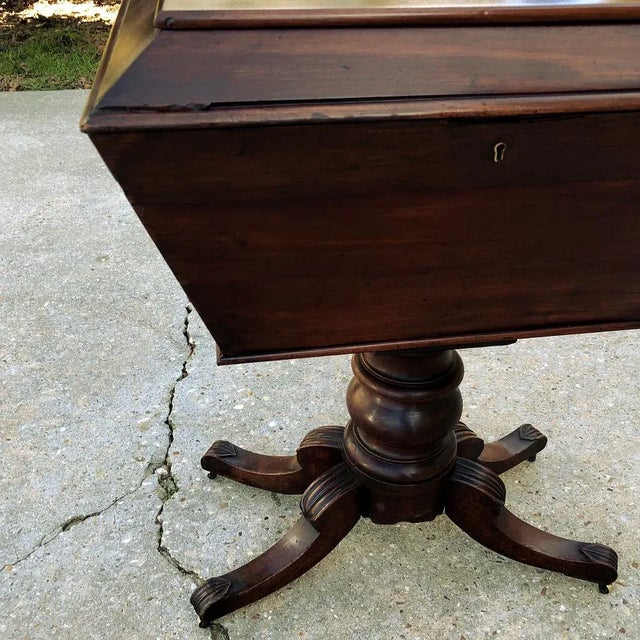 Cellarette, 19th Century English Regency Period Wine Server in Mahogany For Sale - Image 9 of 13