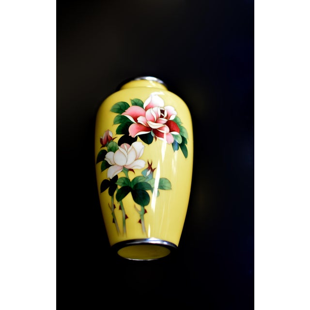 Metal Early 20th Century Singed Ando Jubei Japanese Cloisonne Vase Imperial Yellow For Sale - Image 7 of 12