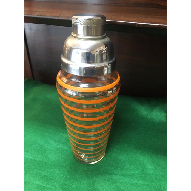 Art Deco 1930s Art Deco Cobbler Type Cocktail Shaker by Anchor-Hocking in the "Rings" Pattern For Sale - Image 3 of 7