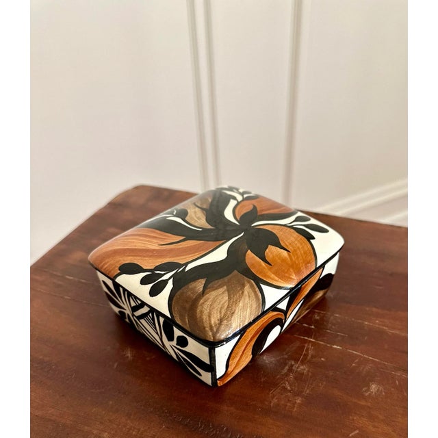 Vintage Ta Pa Original Polynesian Hand Painted Ceramic Lidded Box, Black, Brown and White For Sale - Image 11 of 12